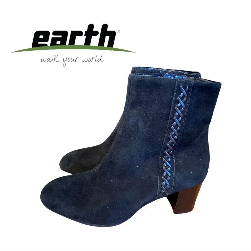 Earth "Sparta" Black Suede Braided Zipper Heeled Ankle Boots Booties 9